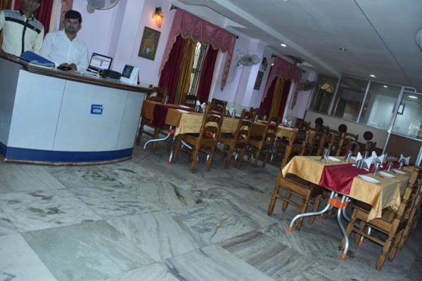 Hotel Sambit Palace Bhubaneswar Zewnętrze zdjęcie